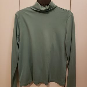 LL Bean turtleneck green soft large